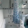 Photo 7: Upstairs bathroom 