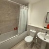 Photo 9: Semi ensuite