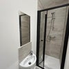 Photo 6: Room 4 En-Suite