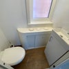 Photo 11: Communal Cloakroom