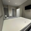 Photo 4: Room 3