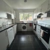 Photo 2: Kitchen