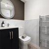 Photo 5: En-Suite