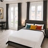 Photo 5: Room 4