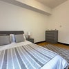 Photo 6: Room 5
