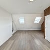 Photo 4: Bright & Airy Loft Accommodation