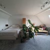 Photo 4: Bedroom
