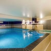 Photo 4: Swimming pool 
