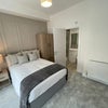 Photo 4: Room 1