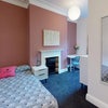 Photo 9: Room 4