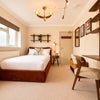 Photo 12: Room 4