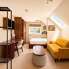 Photo 3: Room 7