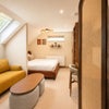 Photo 15: Room 8