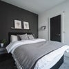 Photo 9: Room 1 Ensuite