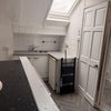 Photo 8: Kitchenette