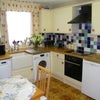 Photo 7: Kitchen