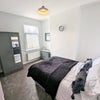 Photo 13: Room 5 En Suite