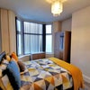 Photo 11: Room 1 En Suite