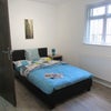 Photo 4: Large Double en-suite room