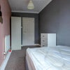 Photo 8: Room 1