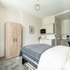 Photo 5: Room 5 - Ensuite