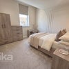 Photo 5: Room 3 w/ Ensuite