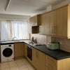 Photo 4: Kitchen