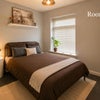 Photo 5: Double bedroom 