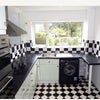 Photo 3: Kitchen