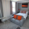 Photo 2: Room 4 (available 26/08)