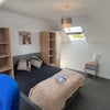 Photo 2: Room 6 - En-suite