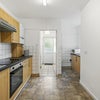 Photo 10: Kitchen
