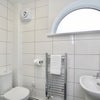 Photo 3: En-suite 