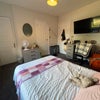 Photo 10: Room 5