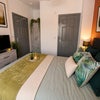 Photo 2: Room 1 