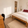 Photo 5: room 2 