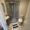 Photo 2: En suite bathroom