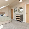 Photo 10: Bed 5 