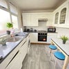 Photo 5: Kitchen