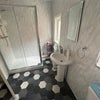 Photo 4: Main bathroom