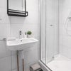 Photo 17: Room 4/D En-Suite