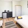 Photo 11: Room 3/C