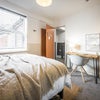 Photo 18: Room 4 En Suite