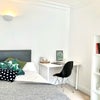 Photo 6: Room 6: Modern and bright room fully furnished with everything you need