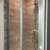 Photo 9: shower room