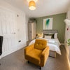 Photo 3: Room 1