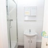 Photo 5: Bedroom 2 en-suite