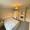 Photo 8: Room 02