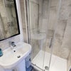 Photo 8: Room 2 ensuite 