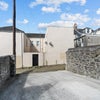 Photo 7: Courtyard